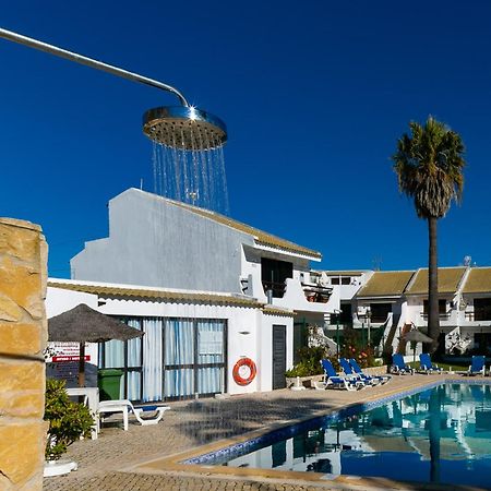 B12 - Pool And Sun Apartment Lagos Exterior photo